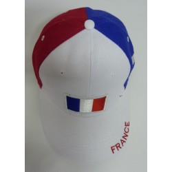 CASQUETTE BLANCHE 3D